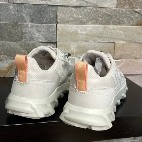 ECCO MX Women's Low Breathru Sneaker - Picture 10 of 12